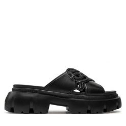 Klapki KARL LAGERFELD. Czarne klapki damskie KARL LAGERFELD, bez wzorów, bez obcasa, bez zapięcia. Za 799.99 zł.