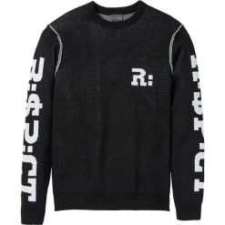 Sweter z bawełny z recyclingu Loose Fit bonprix czarny. Czarne swetry męskie bonprix, m, bez wzorów, z bawełny, bez kołnierzyka, bez ramiączek. Za 49.99 zł.