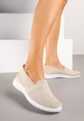 Beżowe Wsuwane Tenisówki Mokasyny Venni. Brązowe trampki i tenisówki damskie Born2be, z aplikacjami, z jeansu, bez zapięcia. Za 54.99 zł.
