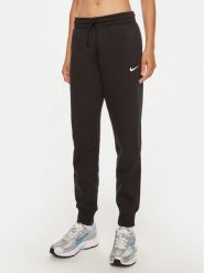 Nike Spodnie dresowe FZ7626 Czarny Regular Fit. Czarne spodnie dresowe damskie Nike, bez wzorów, z bawełny. Za 259.99 zł.