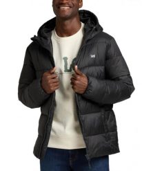 LEE MĘSKA KURTKA ZIMOWA PUFFER JACKET WASHED BLACK 112339011 LV20017013. Czarne kurtki męskie Lee, na zimę, m, bez wzorów, bez kaptura. Za 359.99 zł.