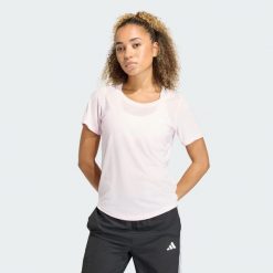 Koszulka Workout Essentials Scoop Neck. Czerwone bluzki damskie Adidas, bez wzorów, sportowe, bez kołnierzyka, bez ramiączek. Za 109.00 zł.
