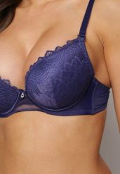 Fioletowy Biustonosz Push Up z Ozdobną Koronką i Zawieszką Gialine. Fioletowe biustonosze Renee, z aplikacjami, z koronki. Za 34.99 zł.
