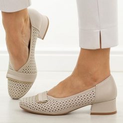 Białe ażurowe czółenka damskie na obcasie M.Daszyński Sa279-5. Białe czółenka damskie M.Daszyński, na lato, z aplikacjami, ze skóry, casualowe, z okrągłym noskiem, bez obcasa, na obcasie, bez zapięcia. W wyprzedaży za 179.10 zł.