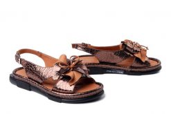 BOMBONELLA P158 202-1 brązowy, sandały damskie. Brązowe sandały damskie Bombonella, bez wzorów, ze skóry, bez obcasa, na obcasie, bez zapięcia. Za 239.90 zł.