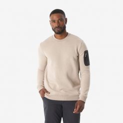Sweter turystyczny męski Quechua NH100. Brązowe swetry męskie QUECHUA, l, bez wzorów, z bawełny, sportowe, bez kołnierzyka, bez ramiączek. Za 89.99 zł.