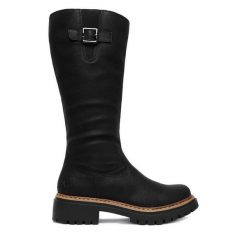 Kozaki Rieker. Czarne kozaki damskie Rieker, bez wzorów, bez obcasa, na płaskiej podeszwie, bez zapięcia. Za 399.99 zł.