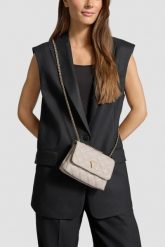 GUESS Torebka w kolorze taupe damska Giully II Mini. Brązowe torebki do ręki damskie Guess, z aplikacjami, z materiału, na ramię, bez dodatków. W wyprzedaży za 475.99 zł.