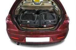 Torby Do Bagażnika Alfa Romeo 159 Sportwagon 2005-2011 4Szt Kjust. Czarne torby podróżne damskie KJUST, bez wzorów, z kauczuku. Za 1,170.00 zł.