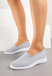 Szare Wsuwane Tenisówki Mokasyny Venni. Szare trampki i tenisówki damskie Born2be, z aplikacjami, z jeansu, bez zapięcia. Za 54.99 zł.