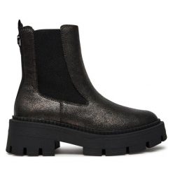 Sztyblety Tamaris. Brązowe botki damskie Tamaris, bez wzorów, bez obcasa, na płaskiej podeszwie, bez zapięcia. Za 399.99 zł.