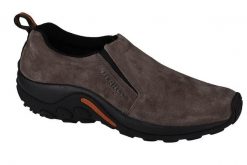 Buty trekkingowe męskie Merrell Jungle Moc. Brązowe trekkingi męskie Merrell, z gumy, bez zapięcia. Za 433.00 zł.
