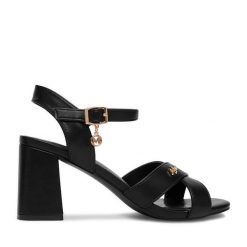 Sandały MEXX. Czarne sandały damskie Mexx, bez wzorów, bez obcasa, na słupku, bez zapięcia. Za 159.99 zł.