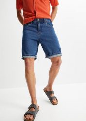 Bermudy jeansowe z elastycznym pasem, classic fit. Niebieskie jeansy męskie bonprix, z jeansu. Za 84.99 zł.