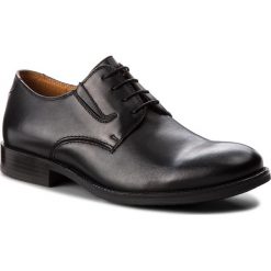 Półbuty GINO ROSSI - Egon MPC865-536-E100-9900-0 99. Czarne buty wizytowe męskie Gino Rossi, bez wzorów, ze skóry, bez obcasa, bez zapięcia. W wyprzedaży za 239.00 zł.