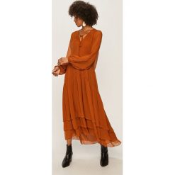 Vila - Sukienka. Brązowe sukienki damskie Vila, na co dzień, l, bez wzorów, z materiału, casualowe, bez kołnierzyka, bez ramiączek, maxi, proste. Za 339.90 zł.