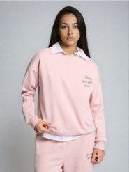 Bluza crewneck z napisem - różowy. Czerwone bluzy damskie Sinsay, l, bez wzorów, bez ramiączek, bez kaptura. Za 29.99 zł.