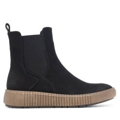 Botki Go Soft. Czarne botki damskie GO SOFT, bez wzorów, bez obcasa, na płaskiej podeszwie, bez zapięcia. Za 179.99 zł.