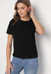 Czarny Wiskozowy T-shirt w Klasycznym Stylu Arivoria. Czarne t-shirty damskie Born2be, m, z aplikacjami, z jeansu, klasyczne, bez kołnierzyka, bez ramiączek. Za 44.99 zł.
