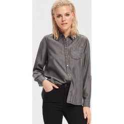 Jeansowa koszula z Tencelu™ - Szary. Szare koszule damskie Reserved, bez wzorów, z jeansu, bez kołnierzyka, bez ramiączek. Za 119.99 zł.