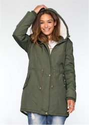 Kurtka parka na podszewce z polaru baranka. Zielone kurtki damskie bonprix, bez wzorów, z polaru, bez kaptura. Za 279.99 zł.