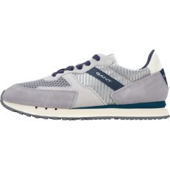 Gant Davenport Trampki Szary. Szare trampki męskie GANT, bez wzorów, z materiału, bez zapięcia. Za 438.95 zł.