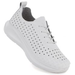 Półbuty sportowe damskie na platformie biały NEWS 209. Białe półbuty damskie NEWS, bez wzorów, ze skóry ekologicznej, sportowe, bez obcasa, na platformie, bez zapięcia. Za 119.99 zł.