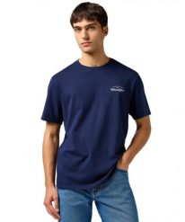 MESKA KOSZULKA WRANGLER GRAPHIC TEE NAVY 112362367. Niebieskie t-shirty męskie Wrangler, m, bez wzorów, bez kołnierzyka, bez ramiączek. Za 79.99 zł.