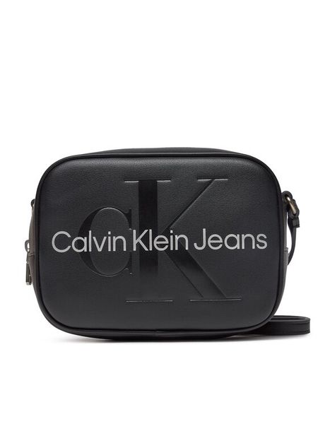 Calvin Klein Jeans Torebka Sculpted Camera Bag18 Mono K60K610275 Czarny. Czarne listonoszki damskie Calvin Klein Jeans, bez wzorów, z jeansu, bez dodatków. Za 199.99 zł.