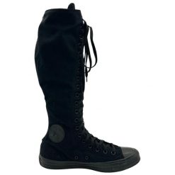 Kobiece trampki na zamek Converse Chuck Taylor All Star. Czarne trampki i tenisówki damskie Converse, bez wzorów, z materiału, bez zapięcia. Za 419.45 zł.