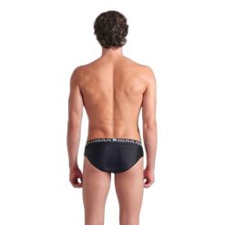 Kąpielówki Arena Elastic Logo. Czarne kąpielówki męskie ARENA, m, bez wzorów. Za 213.00 zł.