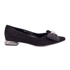 Eleganckie Zamszowe Baleriny Damskie Z Kokardką Laura Messi 2893 Czarne. Czarne balerinki damskie bez wzorów, z zamszu, eleganckie, bez obcasa, bez zapięcia. Za 474.01 zł.