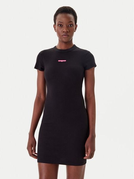 Tommy Jeans Sukienka codzienna Script DW0DW21186 Czarny Slim Fit. Czarne sukienki damskie Tommy Jeans, na co dzień, m, bez wzorów, z bawełny, bez kołnierzyka, bez ramiączek, proste. Za 219.99 zł.