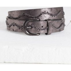 Dżinsy ze stretchem SLIM bonprix czerwony. Czerwone jeansy damskie bonprix, bez wzorów, z jeansu. Za 109.99 zł.