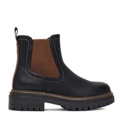 Botki Clara Barson. Brązowe botki damskie Clara Barson, bez wzorów, bez obcasa, na płaskiej podeszwie, bez zapięcia. Za 159.99 zł.