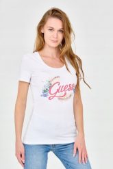 GUESS Damski biały t-shirt ze zdobionym logo. Białe t-shirty damskie Guess, s, z aplikacjami, z bawełny, bez kołnierzyka, bez ramiączek. W wyprzedaży za 199.99 zł.