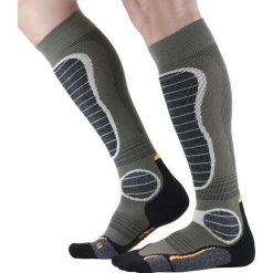 Skarpetki Monnet Hunting Outlast. Zielone skarpetki damskie MONNET, bez wzorów. Za 238.50 zł.