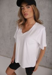 Biały T-shirt Bawełniany z Dekoltem w V Adozixie. Białe t-shirty damskie Renee, bez wzorów, z bawełny, casualowe, bez kołnierzyka, bez ramiączek. Za 69.99 zł.