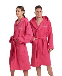 Szlafrok kąpielowy na basen po treningu unisex Arena Hooded Robe. Czerwone szlafroki damskie ARENA, s, bez wzorów, z bawełny, bez ramiączek, z kapturem. Za 201.98 zł.