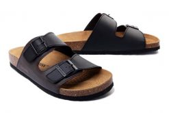 DR. BRINKMANN 601835-1 schwarz/mustang, klapki profilaktyczne męskie. Czarne klapki męskie Dr. Brinkmann, bez wzorów, bez zapięcia. Za 189.90 zł.