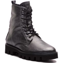Trapery HÖGL - 6-102611 Antrazit 6200. Szare trapery damskie HÖGL, z materiału, bez zapięcia. W wyprzedaży za 439.00 zł.