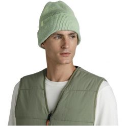 Czapka zimowa wywijana BUFF Knitted Beanie Marin. Zielone czapki damskie Buff, na zimę, bez wzorów. W wyprzedaży za 127.43 zł.