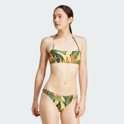 Zestaw adidas x FARM Neckholder Bikini. Zielone bikini Adidas, xs, bez wzorów, z materiału. W wyprzedaży za 149.40 zł.