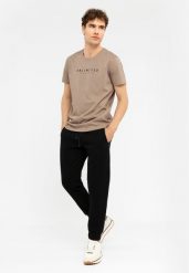 T-shirt w stylu basic, Comfort Fit, T-MITED. Czarne t-shirty męskie Volcano, l, bez wzorów, z bawełny, bez kołnierzyka, bez ramiączek. Za 69.99 zł.