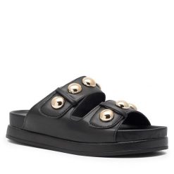 Klapki DeeZee. Czarne klapki damskie DeeZee, bez wzorów, bez obcasa, bez zapięcia. Za 119.99 zł.