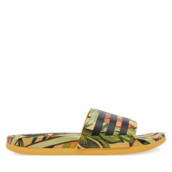 Klapki adidas. Żółte klapki damskie Adidas, bez wzorów, sportowe, bez obcasa, bez zapięcia. Za 149.99 zł.