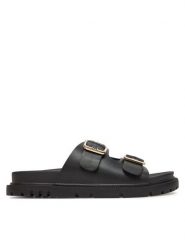 MEXX Klapki MX/021C-HY Czarny. Czarne klapki damskie Mexx, bez wzorów, ze skóry, bez obcasa, bez zapięcia. Za 229.99 zł.