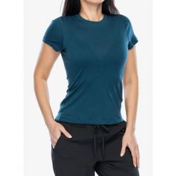 Koszulka merino damska Smartwool Merino Short Sleeve Tee Boxed. Niebieskie koszulki sportowe damskie Smartwool, bez wzorów, bez ramiączek. Za 293.99 zł.