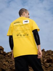 4F T-shirt relaxed z nadrukiem męski - żółty S. Żółte t-shirty męskie 4F, m, bez wzorów, z bawełny, bez kołnierzyka, bez ramiączek. Za 79.99 zł.