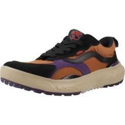 Tenisówki Vans Model Mte Ultrarange Neo Vr3 Kolor Brązowy. Brązowe trampki męskie Vans, bez wzorów, ze skóry, bez zapięcia. W wyprzedaży za 416.05 zł.